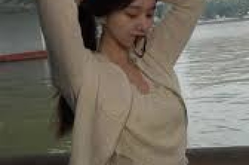 中年演员塌房天花板带亲闺女当出轨遮羞布