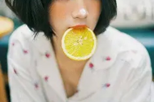 炸裂！女星被大佬做局签屈辱协议、被爆猛料的瓜