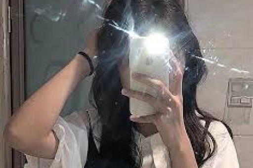 比没钱更糟糕！封杀5年赵薇现状曝光经济状况被扒她翻身无望
