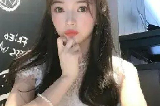 就在昨天自曝一月伙食费7万嫁入豪门的李湘终于“翻车”了？